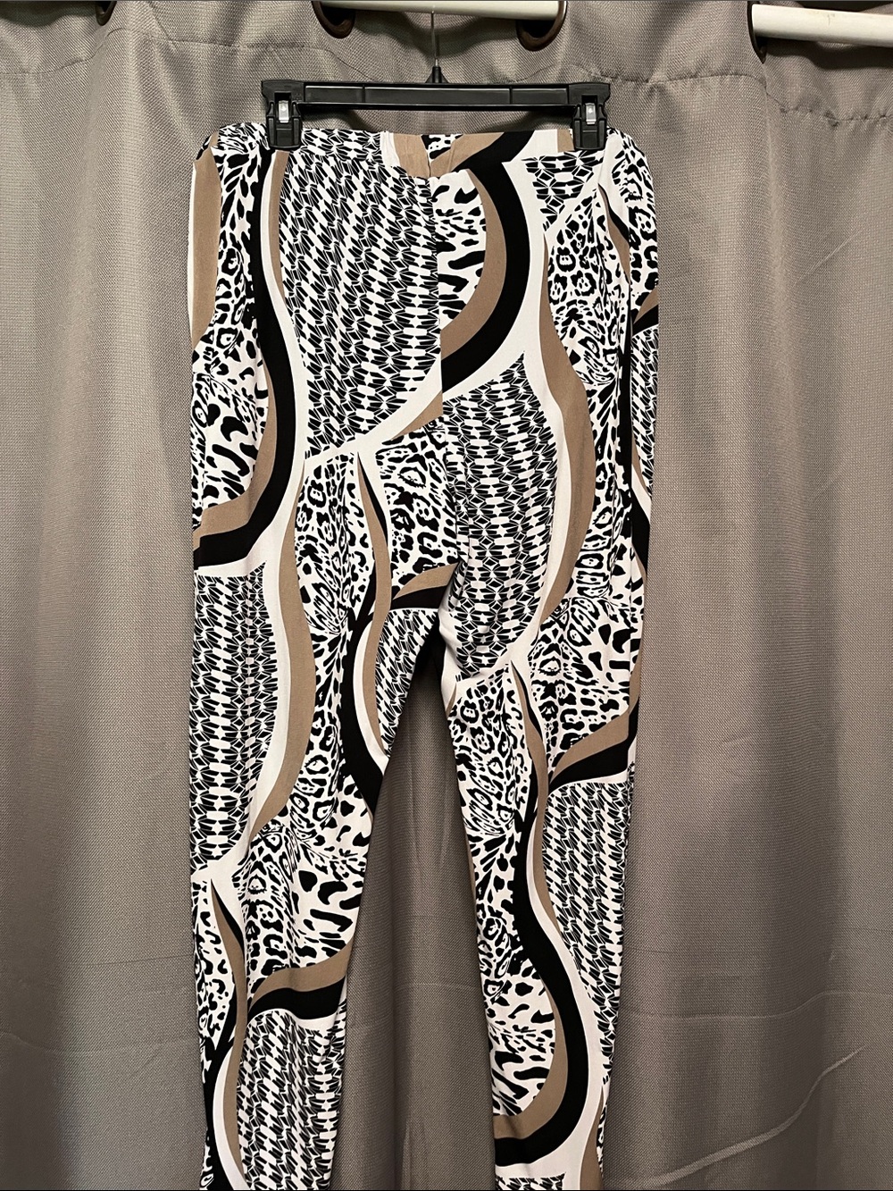 Ellen Tracy Black White and Tan Abstract Pattern Wide-Leg Pants - Picture 5 of 6